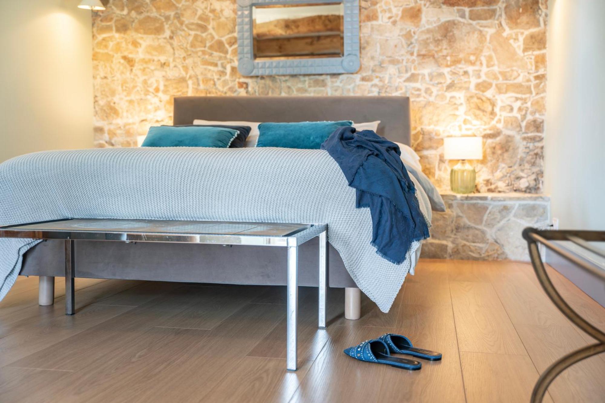 Hotel Domaine Des Encourdoules Vallauris Zimmer foto